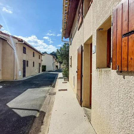 2 Bedroom Beautiful In Holiday home Les Mathes