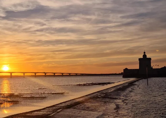 2 Bedroom Beautiful In 度假居